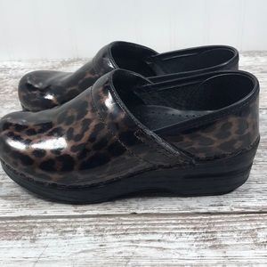 Leopard Dansko 37
